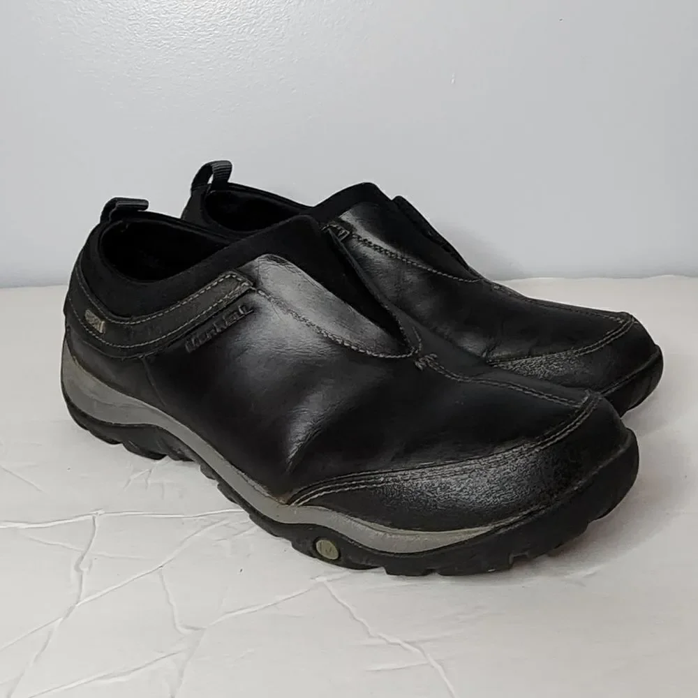 Merrell 200 gram insulated hiking walking shoe black women's size 8.5 slip on